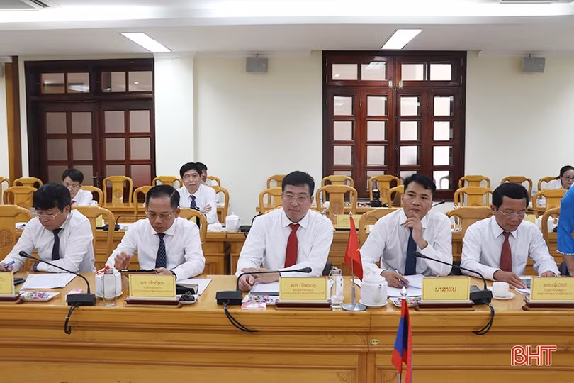 Hà Tĩnh và Bolikhămxay hội đàm, trao đổi kinh nghiệm về công tác hội đồng nhân dân 