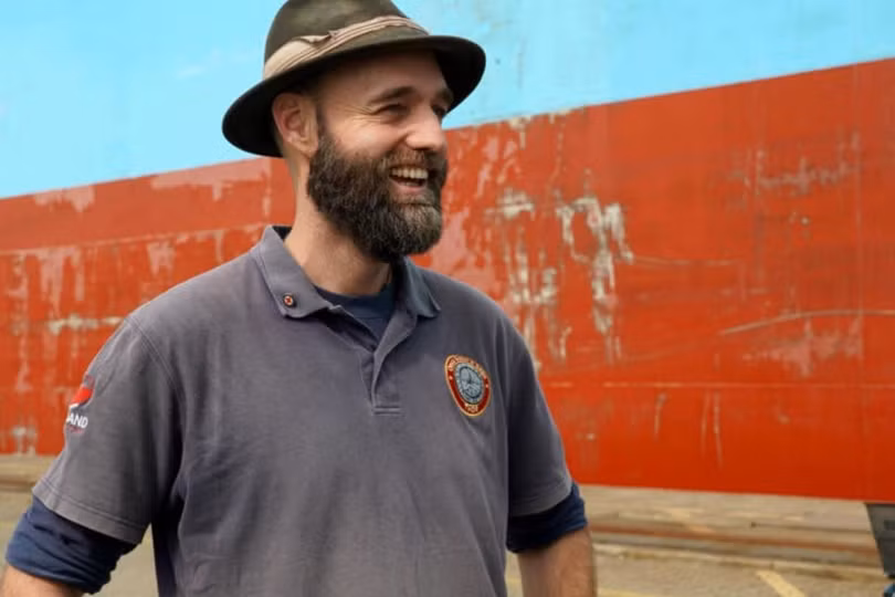 Người đàn ông hoàn thành chuyến đi đến mọi quốc gia trên thế giới trong 10 năm