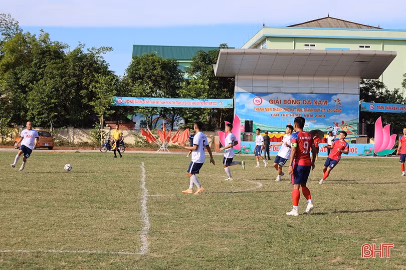 Phường Hà Huy Tập vô địch giải bóng đá tranh Cúp Bia Sao Vàng