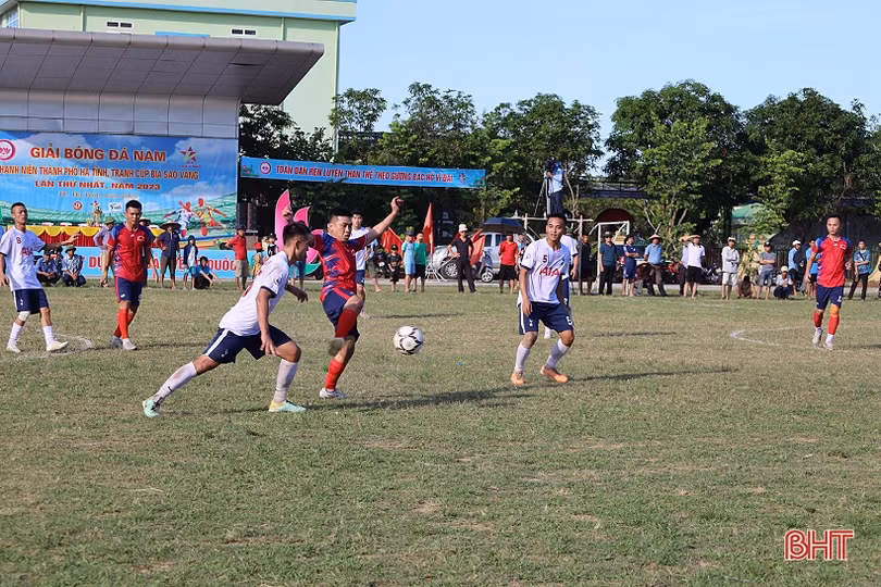 Phường Hà Huy Tập vô địch giải bóng đá tranh Cúp Bia Sao Vàng