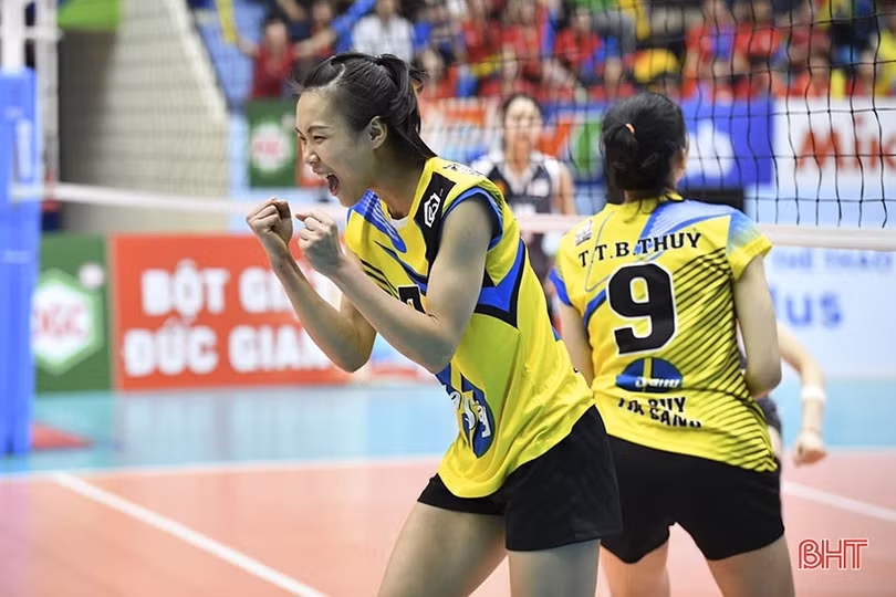 Điều ít biết về nữ chủ công tuyển bóng chuyền Việt Nam quê Hà Tĩnh