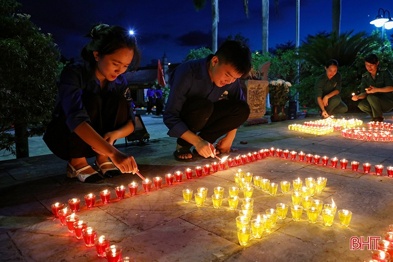 Lung linh muôn ngọn nến tri ân Anh hùng Lý Tự Trọng