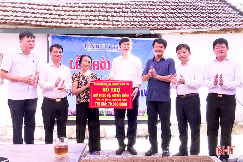 Chủ tịch Ủy ban MTTQ tỉnh trao hỗ trợ xây dựng 95 nhà ở kiên cố tại các địa phương ảnh 4 Chủ tịch Ủy ban MTTQ tỉnh trao hỗ trợ xây dựng 95 nhà ở kiên cố tại các địa phương