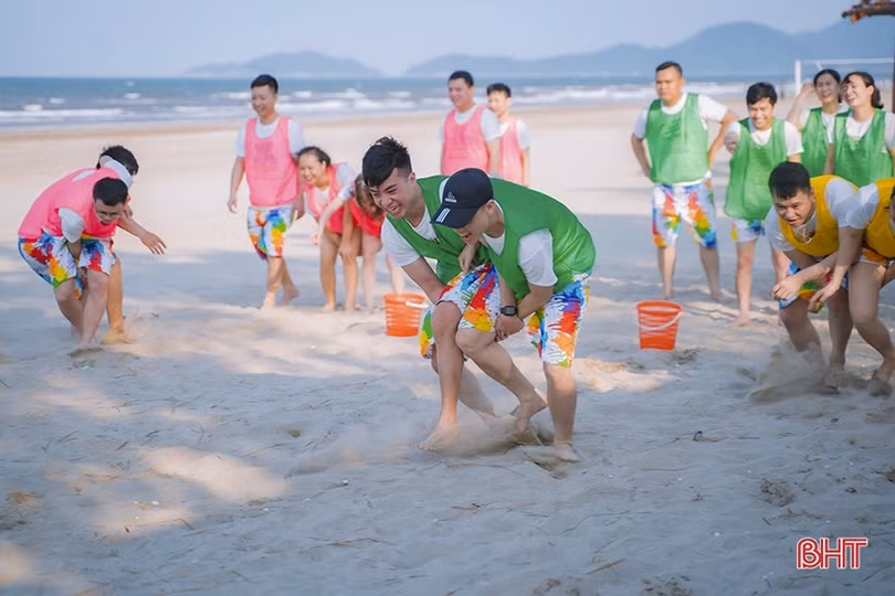 Du lịch Hà Tĩnh “níu chân” du khách