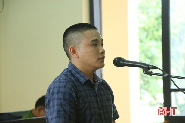 Mua ma tuý đá về “thư giãn”, 9X lĩnh 12 tháng tù giam