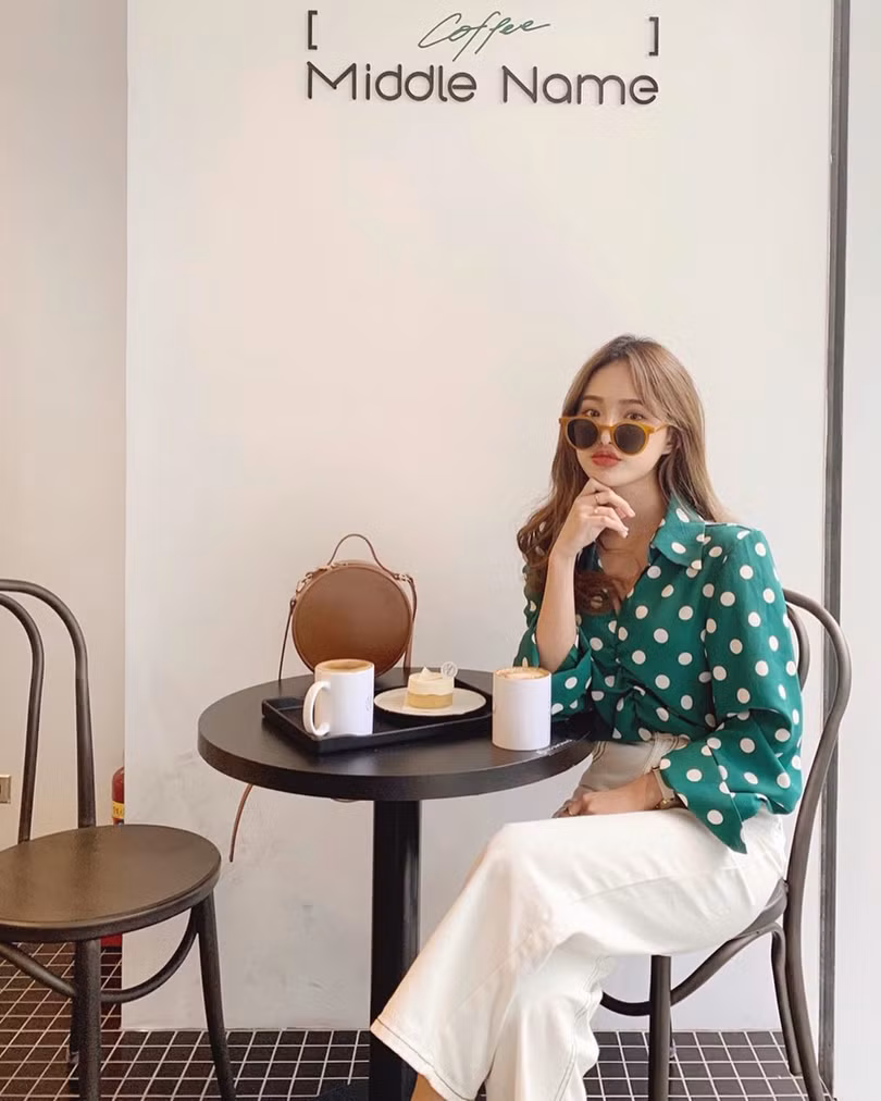 5 mẫu áo sơ mi công sở đang “chiếm sóng” thu 2019