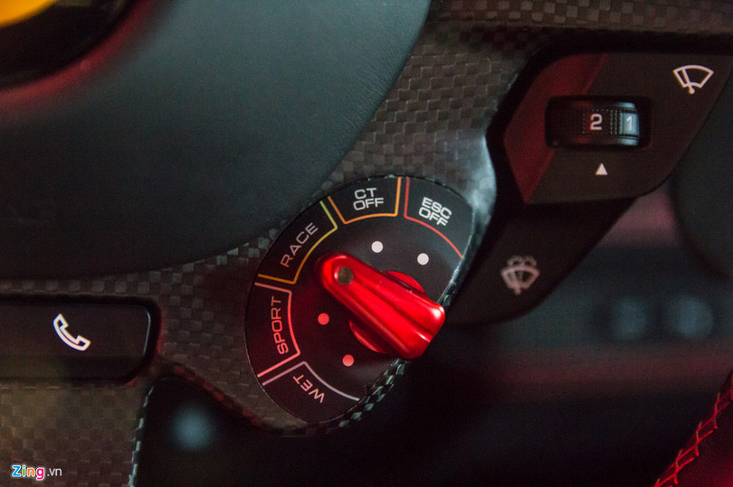 Siêu xe Ferrari F8 Tributo đầu tiên xuất hiện tại Việt Nam