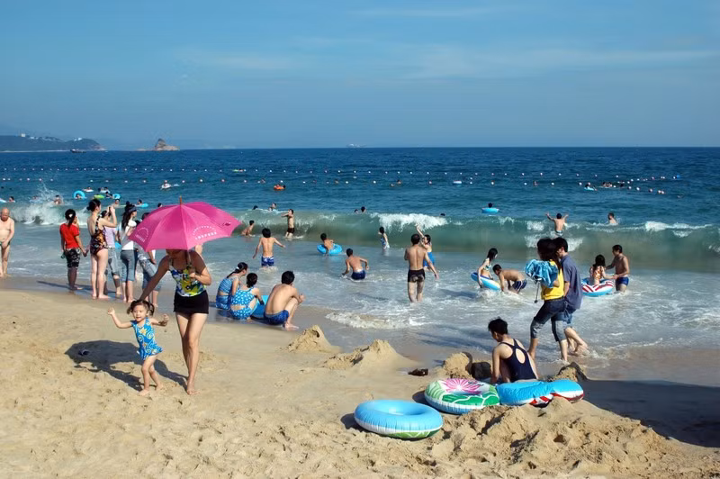 Những bãi biển dù rất đẹp nhưng du khách vẫn nên tránh xa