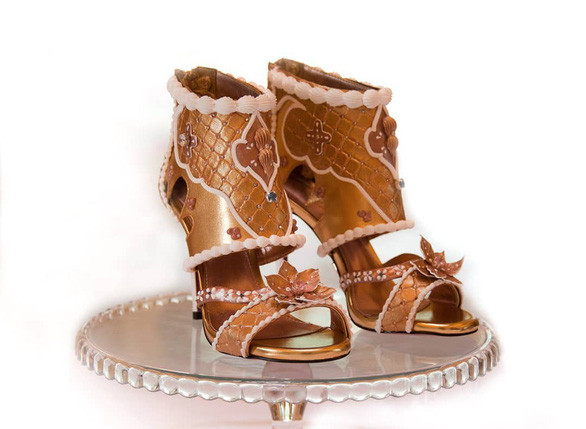 Dubai ra mắt đôi giày cao gót đắt nhất thế giới: 20 triệu USD