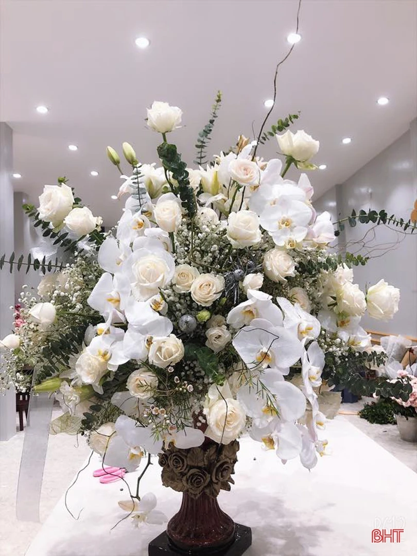 Những lẵng hoa đẹp “mê hồn” ở Hà Tĩnh trong ngày 20/10