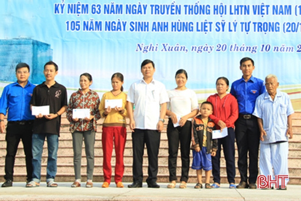 “Biến” những vật dụng bỏ đi thành sản phẩm hữu ích, thân thiện với môi trường