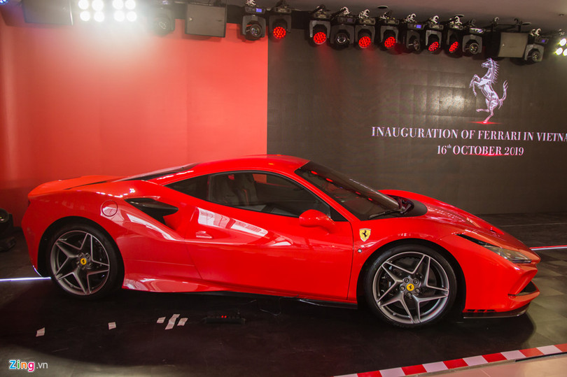 Siêu xe Ferrari F8 Tributo đầu tiên xuất hiện tại Việt Nam