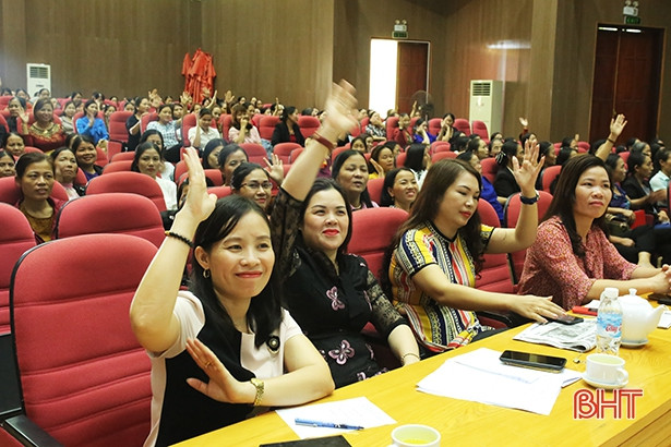 Lắng nghe, thấu hiểu để xây dựng gia đình hạnh phúc