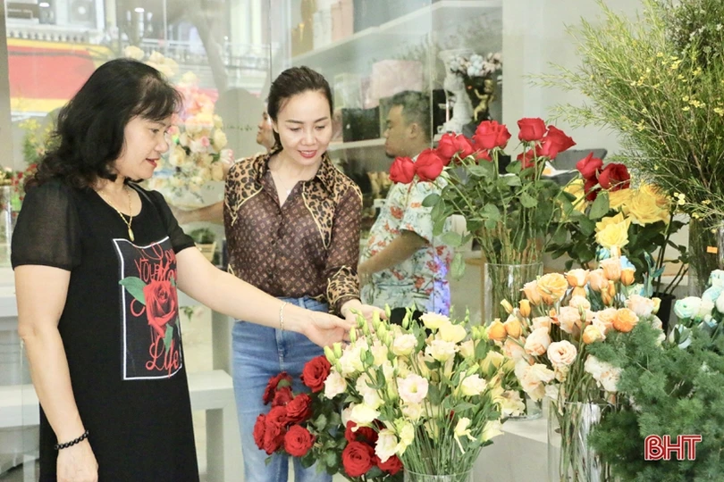 Những lẵng hoa đẹp “mê hồn” ở Hà Tĩnh trong ngày 20/10