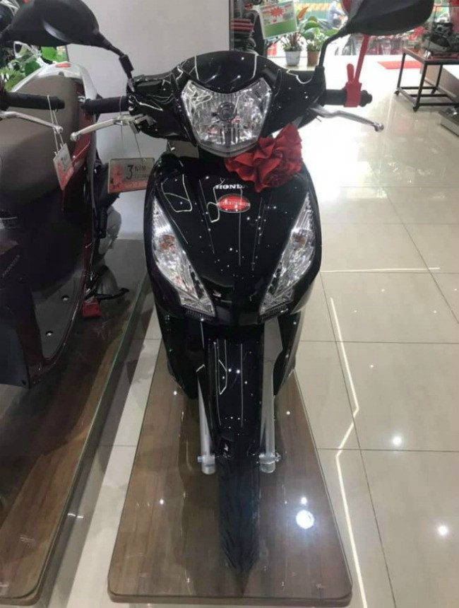Xe ga 2020 Honda Vision thêm hai màu mới, giá bán không đổi hình ảnh 3 Xe ga Honda Vision 2020 thêm hai màu mới, giá bán không đổi