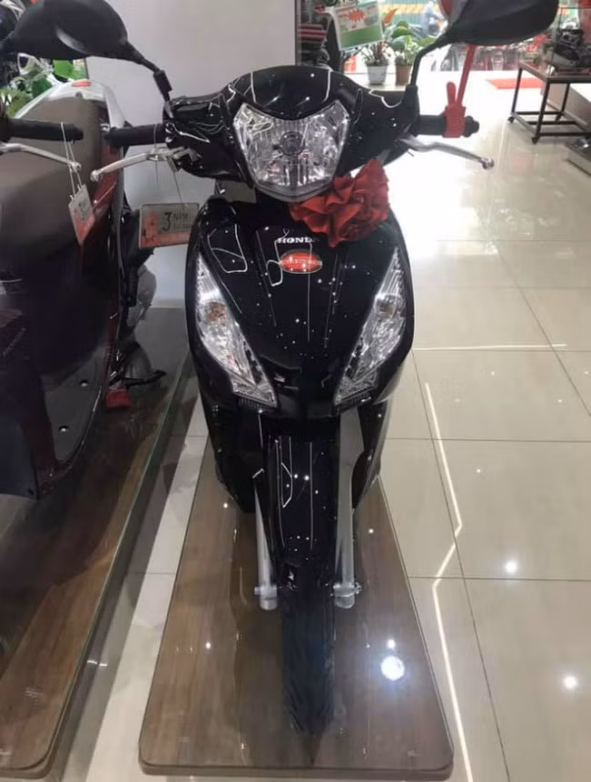 Xe ga Honda Vision 2020 thêm hai màu mới, giá bán không đổi