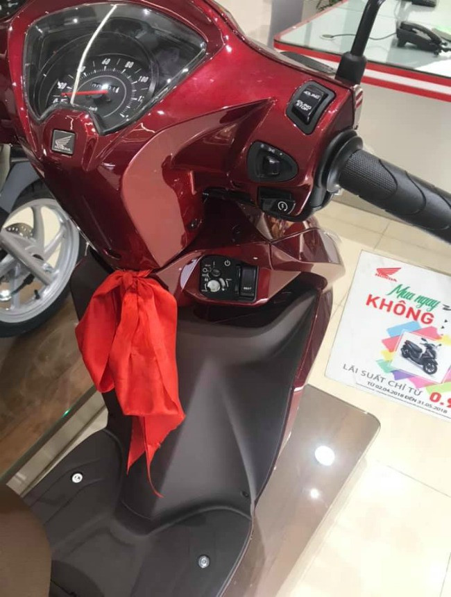 Xe ga 2020 Honda Vision thêm hai màu mới, giá bán không đổi hình ảnh 5 Xe ga Honda Vision 2020 thêm hai màu mới, giá bán không đổi