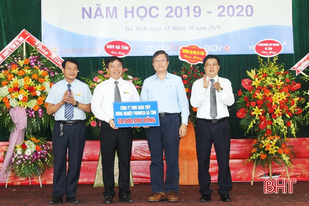 Cao đẳng Việt Đức đón 1.300 tân học sinh, sinh viên năm học 2019 - 2020
