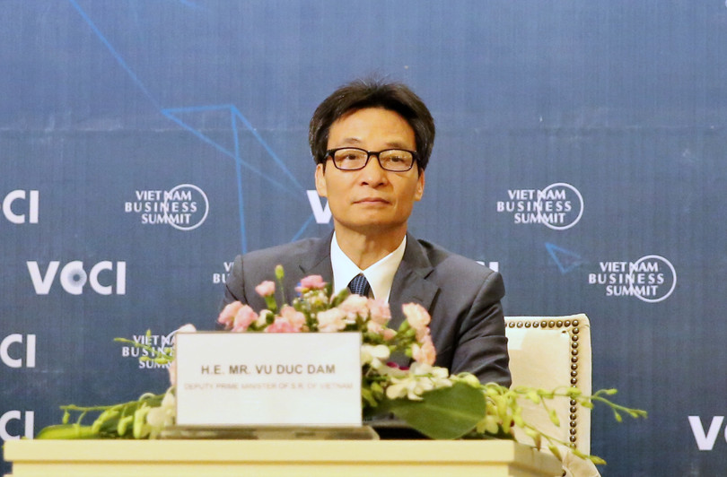 “Sống trong bể ngọc kim cương - không bằng sống giữa tình thương bạn bè”