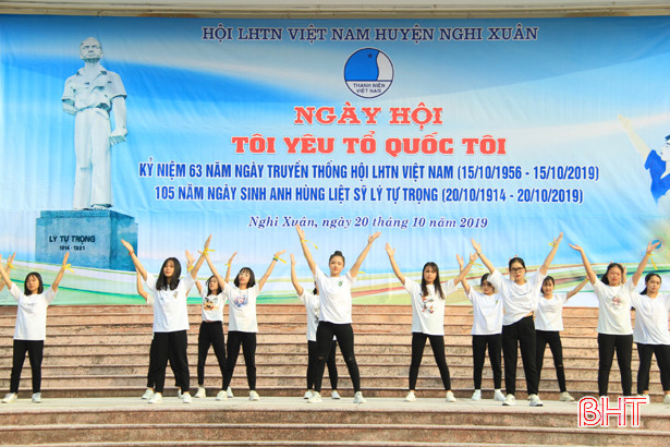 “Biến” những vật dụng bỏ đi thành sản phẩm hữu ích, thân thiện với môi trường
