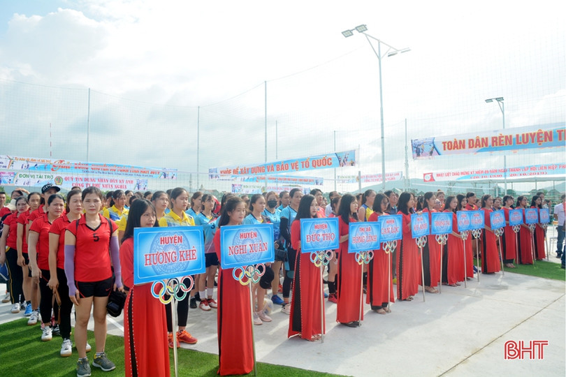 Gần 160 VĐV tranh tài Giải Bóng chuyền nữ Hà Tĩnh