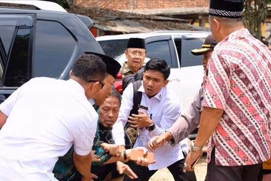 Indonesia bắt giữ 22 nghi can sau vụ tấn công Bộ trưởng An ninh