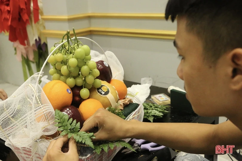 Những lẵng hoa đẹp “mê hồn” ở Hà Tĩnh trong ngày 20/10