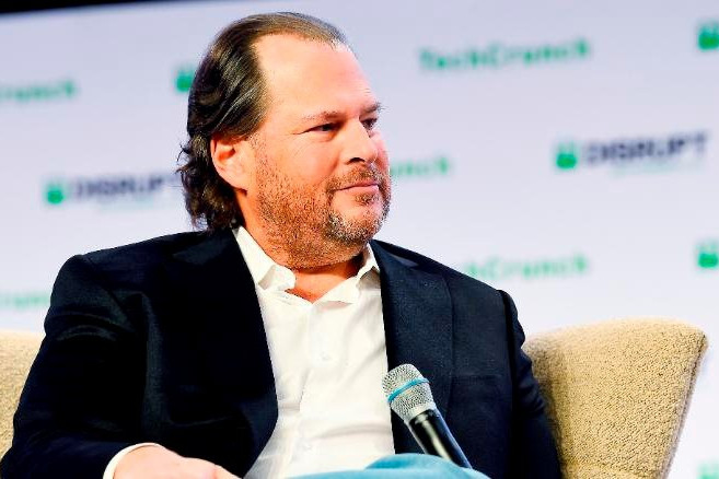 CEO Salesforce: Đã đến lúc phá vỡ Facebook