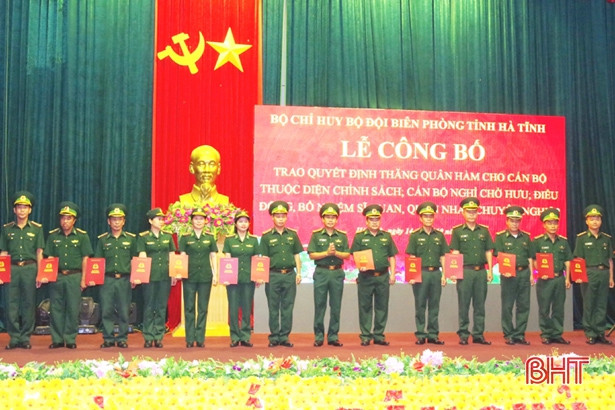 Biên phòng Hà Tĩnh điều động, bổ nhiệm 56 sĩ quan, quân nhân chuyên nghiệp