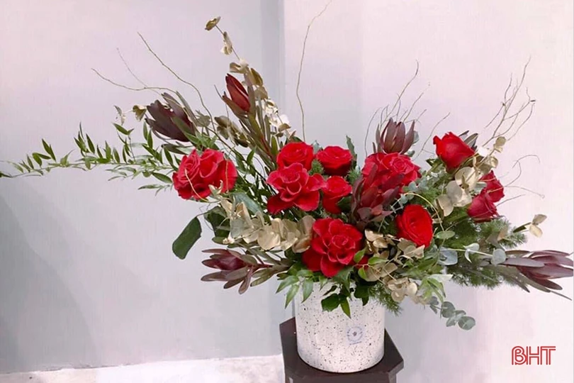 Những lẵng hoa đẹp “mê hồn” ở Hà Tĩnh trong ngày 20/10