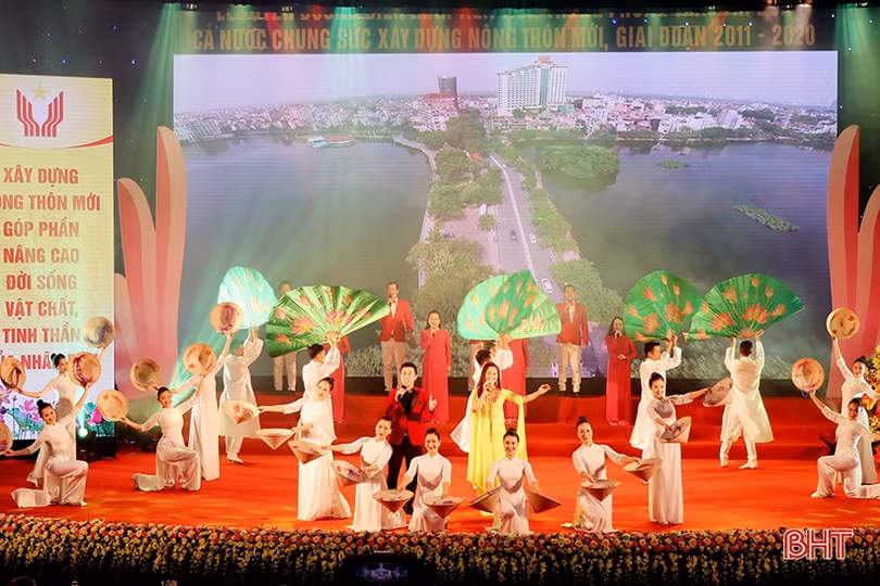 Hà Tĩnh vinh dự đón nhận Huân chương Lao động hạng Nhất về xây dựng nông thôn mới