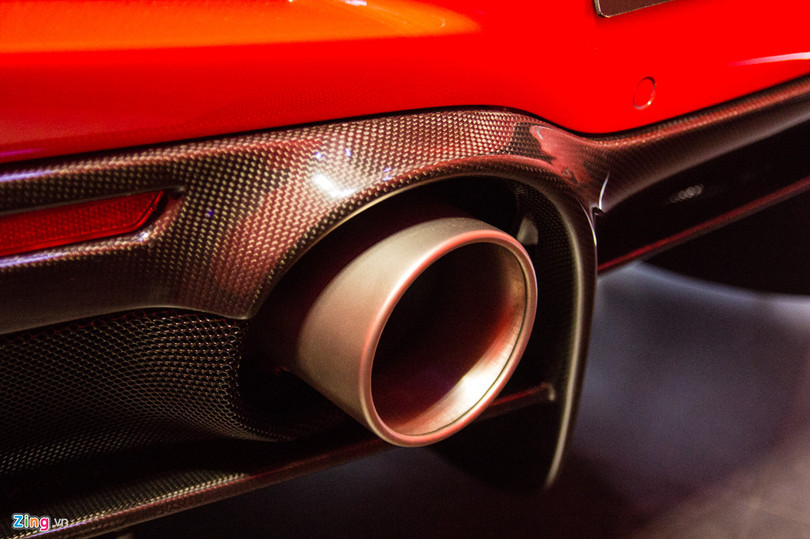 Siêu xe Ferrari F8 Tributo đầu tiên xuất hiện tại Việt Nam