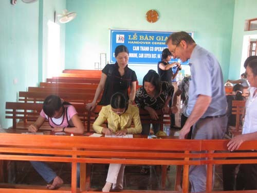 Đoàn IFAD vê thăm mô hình xã Cẩm Thành huyện Cẩm Xuyên