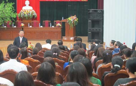 Chủ tịch UBND tỉnh đề nghị thời gian tới, BHXH Hà Tĩnh không chỉ thu đúng mà còn thu đủ, thu kịp thời; chi đúng quy định, đúng chế độ mà còn kiểm soát được công tác chi