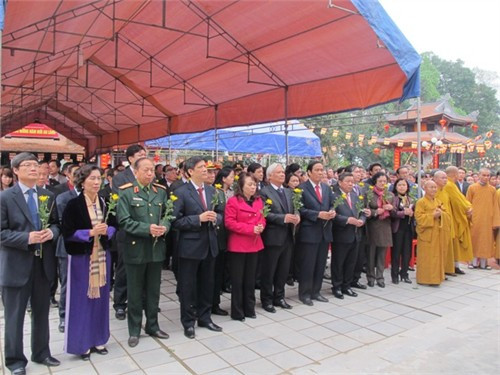 dâng hương khánh thành chùa Tượng Sơn
