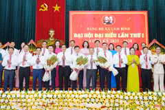 Phó Bí thư Thường trực Tỉnh ủy dự Đại hội Đảng bộ xã Cẩm Bình