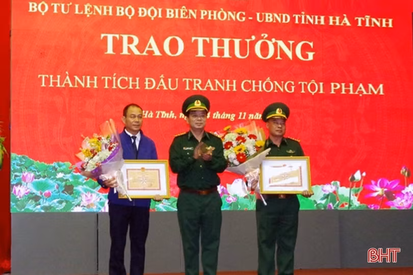 Trao thưởng cho lực lượng phá 2 chuyên án ma túy “khủng”