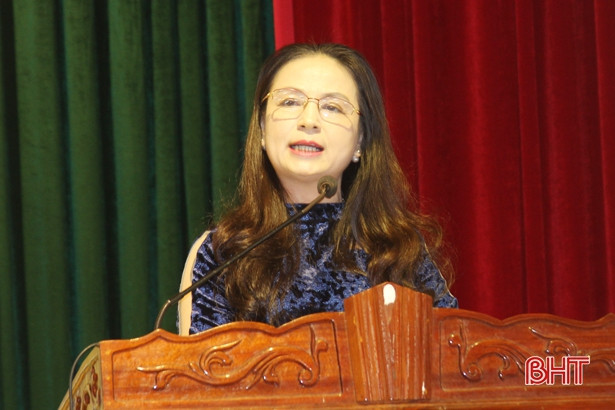 Phụ nữ Hà Tĩnh hào hứng với “Ngày hội pháp luật”