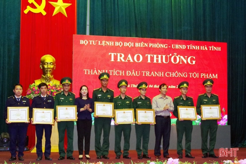 Trao thưởng cho lực lượng phá 2 chuyên án ma túy “khủng”
