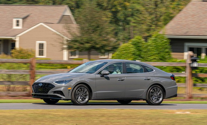 Hyundai Sonata 2020 đắt hơn bản cũ, thêm trang bị