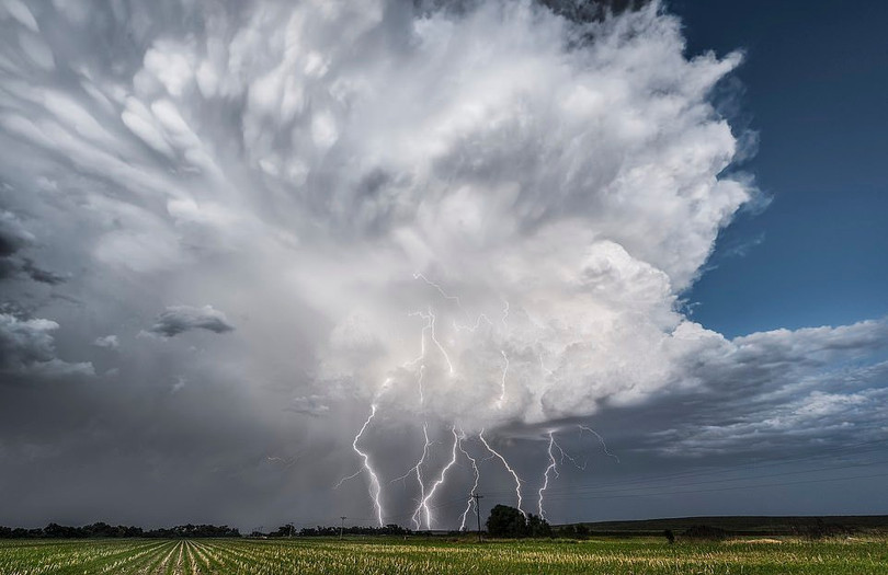 Người dành 40 năm săn đuổi những cơn lốc xoáy, siêu bão ảnh 4 Người dành 40 năm săn đuổi những cơn lốc xoáy, siêu bão