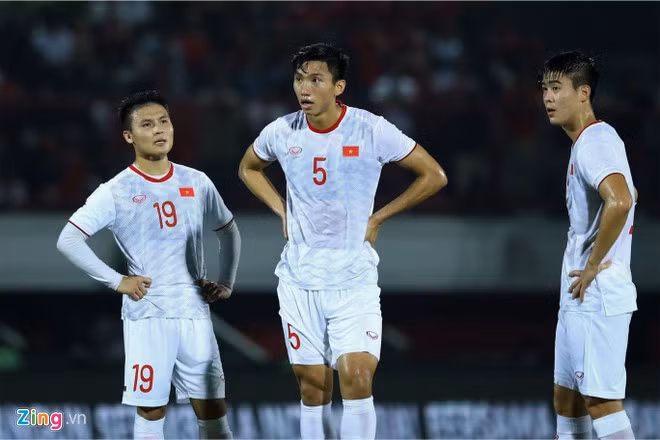 Tuyển Việt Nam có nguy cơ tổn thất trước trận Thái Lan