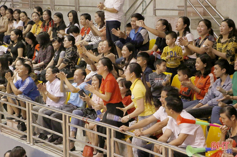 Ấn tượng Giải Bóng chuyền ngành GD&ĐT Hà Tĩnh năm 2019