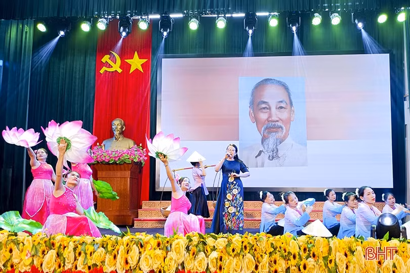 Người cao tuổi Hà Tĩnh - Cây cao bóng cả, gốc rễ vững bền