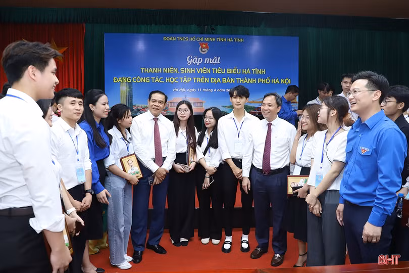 Hà Tĩnh tuyển 36 chỉ tiêu công chức khối chính quyền theo Nghị định 140