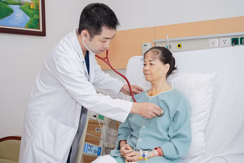 “5 phút vàng” hồi sinh bệnh nhân vỡ tim, 2 lần chết lâm sàng