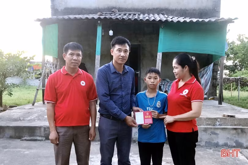 Nhiều tổ chức, cá nhân chia sẻ, giúp đỡ bé trai mồ côi cha mẹ ở Kỳ Anh