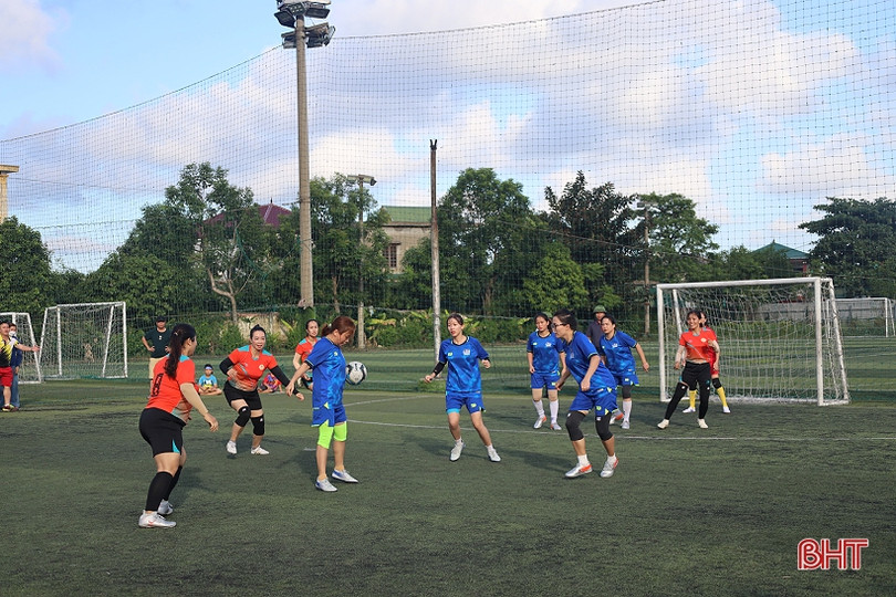 Khối tiểu học vô địch Giải Bóng đá nữ thanh niên, đoàn viên công đoàn TP Hà Tĩnh