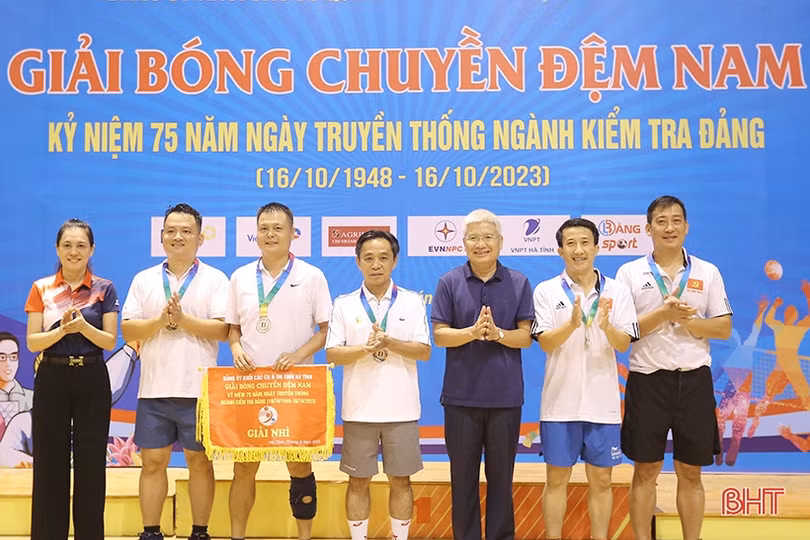 Khối Văn hóa - xã hội vô địch Giải Bóng chuyền kỷ niệm ngành Kiểm tra Đảng