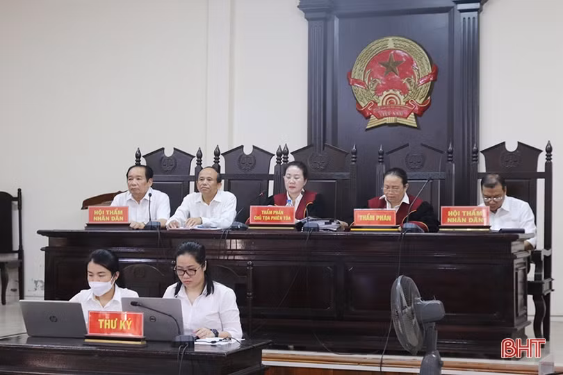 Chiếm đoạt gần 125 tỷ đồng của 151 bị hại, “hotgirl” Hà Tĩnh lĩnh án chung thân